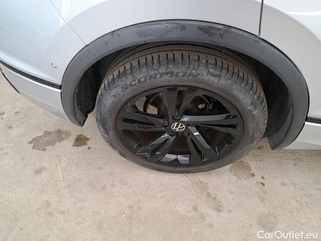  Volkswagen  Tiguan VOLKSWAGEN  / 2020 / 5P / SUV 2.0 TDI 150 DSG7 R-Line #3
