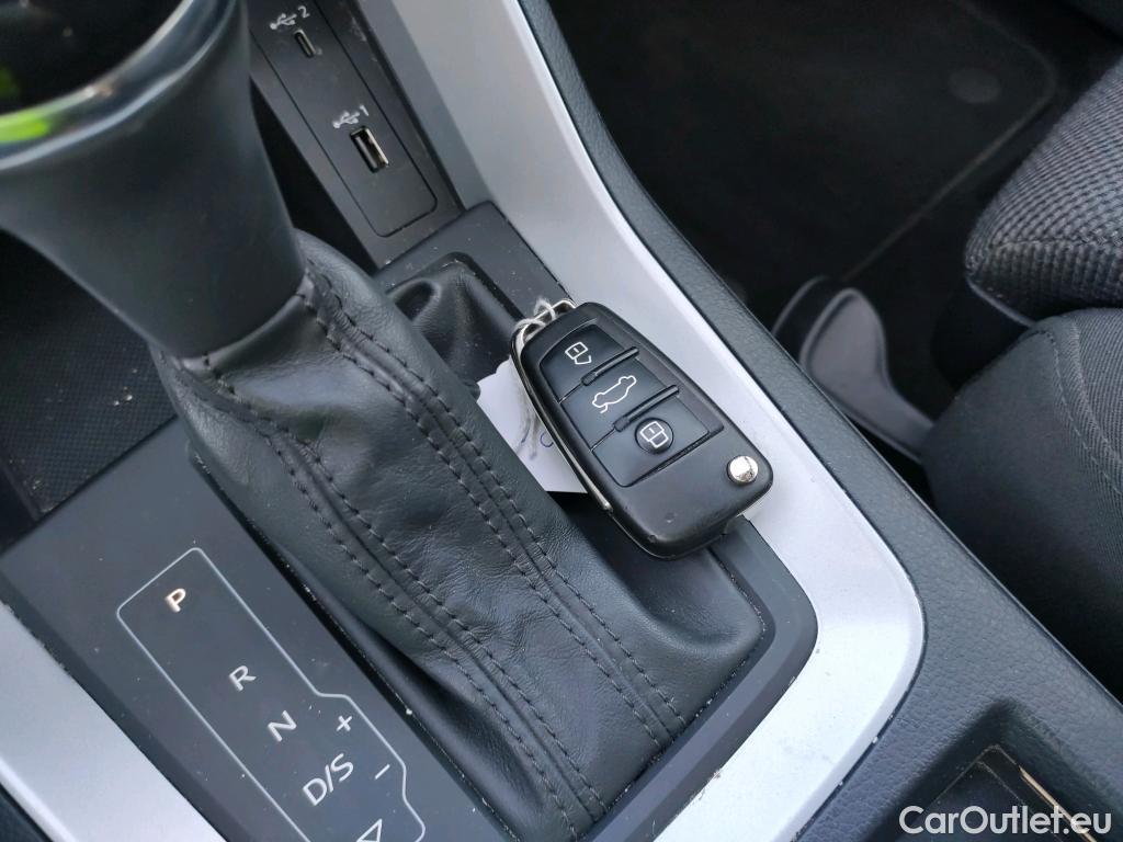  Audi  Q3 AUDI  / 2018 / 5P / todoterreno 40 TDI 140kW S tronic Quattro Black Line #2