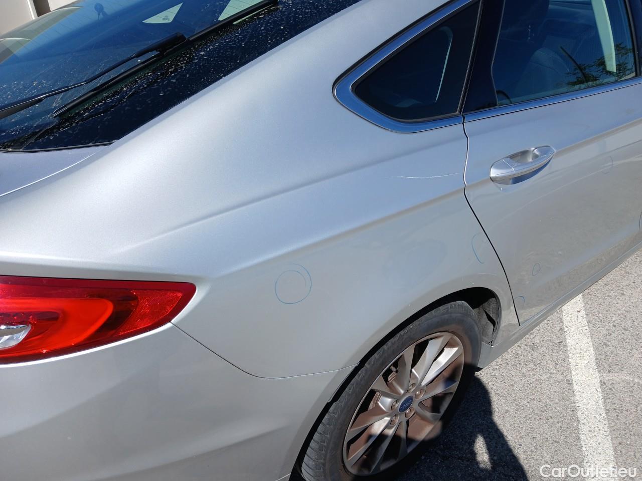  Ford  Mondeo FORD  / 2014 / 5P / berlina con portón 2.0 TDCi 110kW (150CV) Titanium 235 #25