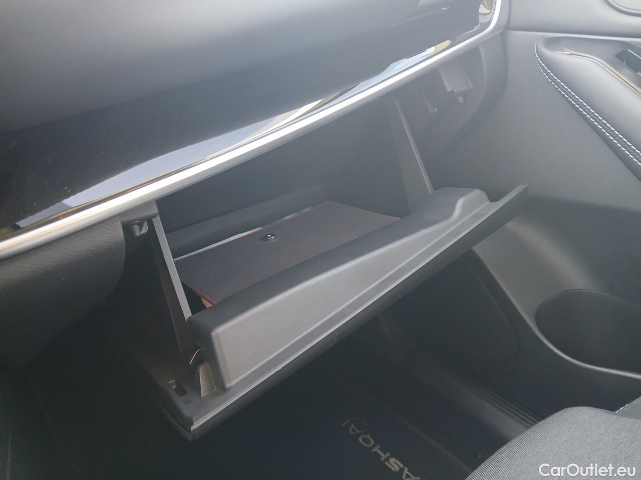  Land Rover  Discovery NISSAN QASHQAI / 2021 / 5P / todoterreno DIG-T 103kW (140CV) mHEV 4x2 N-Connecta #16