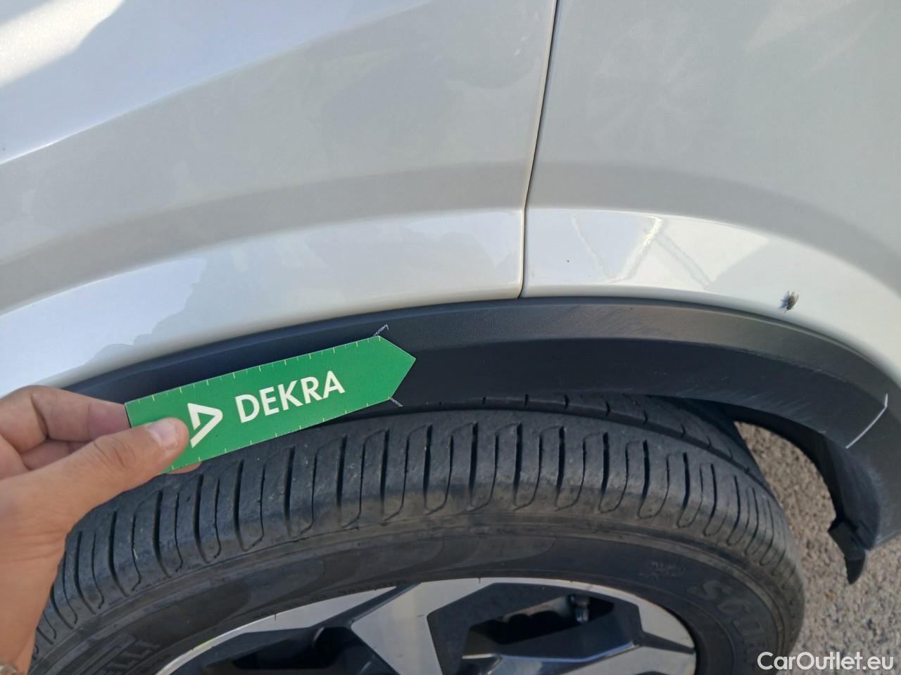  Land Rover  Discovery NISSAN QASHQAI / 2021 / 5P / todoterreno DIG-T 103kW (140CV) mHEV 4x2 N-Connecta #15