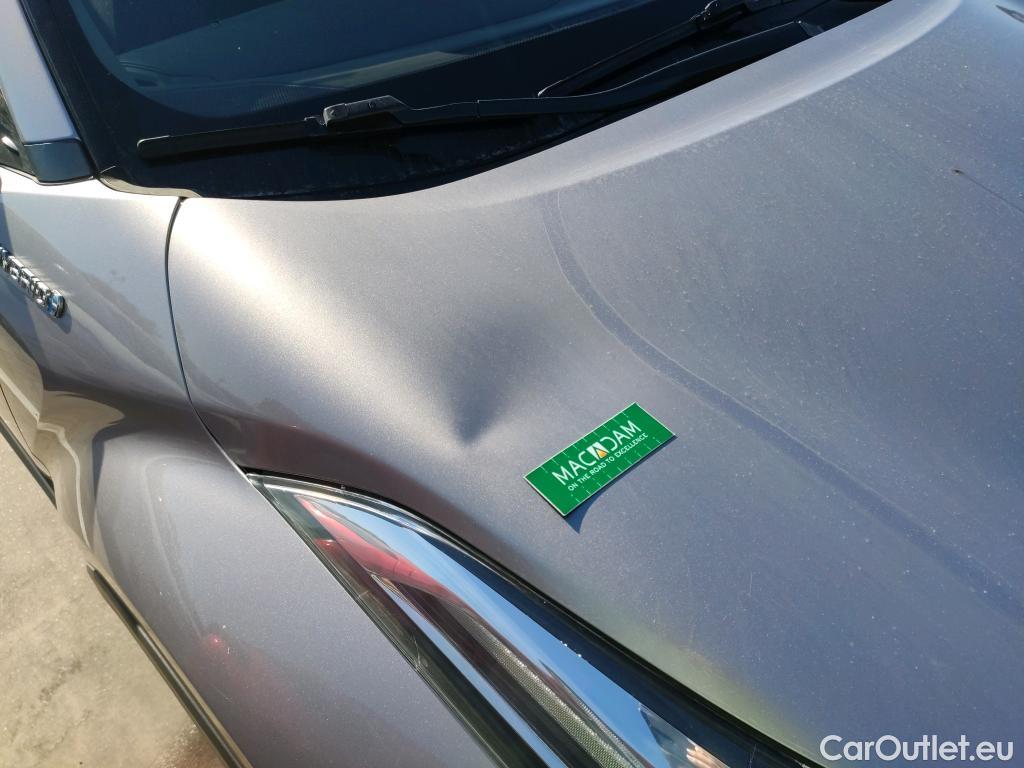  Toyota  C-HR TOYOTA  / 2016 / 5P / todoterreno 1.8 125H Advance (CX) #2