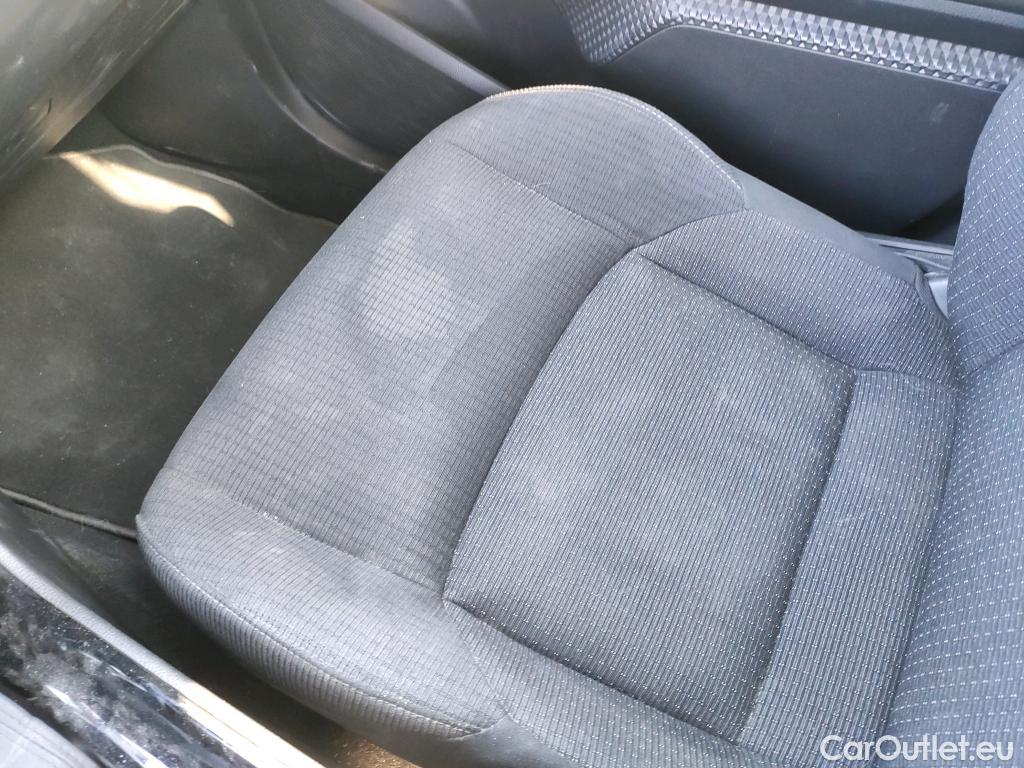  Toyota  C-HR TOYOTA  / 2016 / 5P / todoterreno 1.8 125H Advance (CX) #17