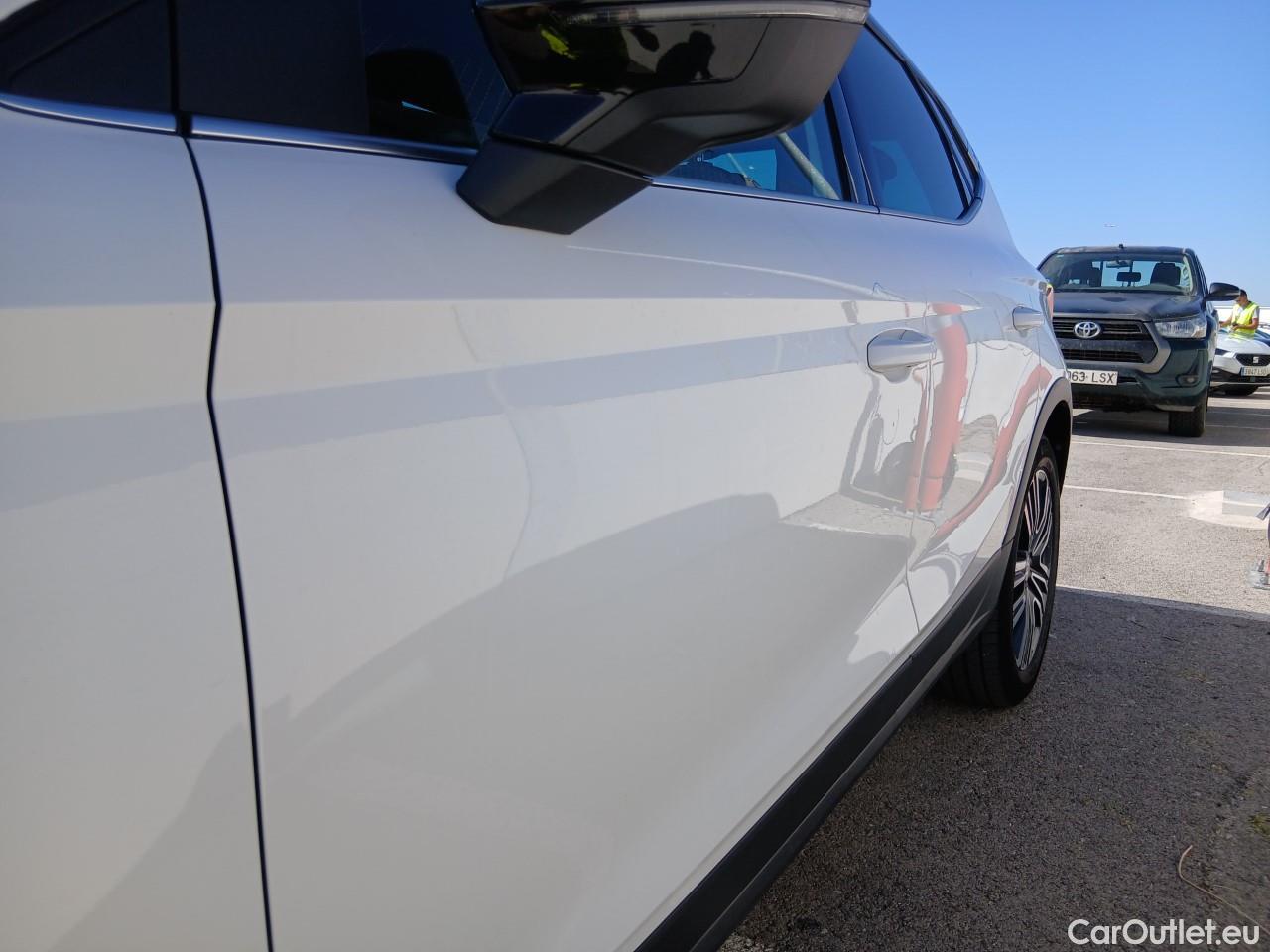  Seat  Arona SEAT  / 2021 / 5P / todoterreno 1.0 TSI 81kW Xperience XL(SP) #17