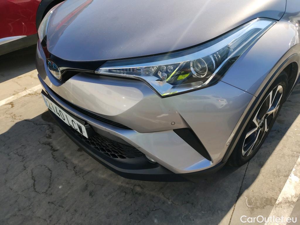  Toyota  C-HR TOYOTA  / 2016 / 5P / todoterreno 1.8 125H Advance (CX) #22