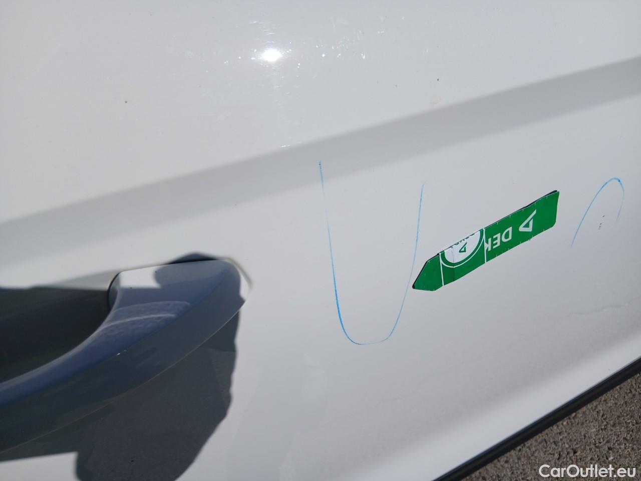  Seat  Arona SEAT  / 2021 / 5P / todoterreno 1.0 TSI 81kW Xperience XL(SP) #33