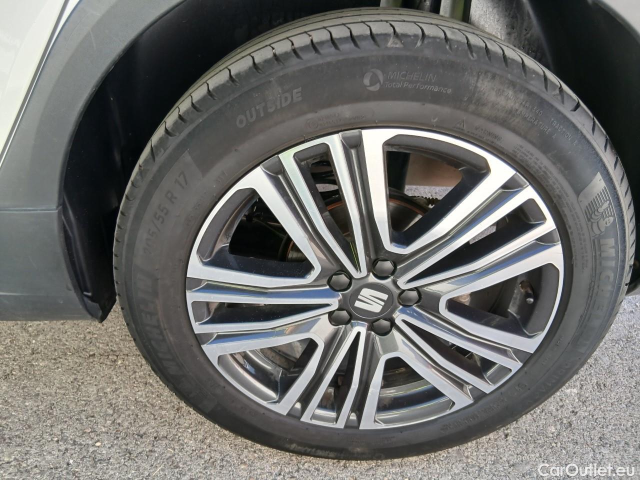  Seat  Arona SEAT  / 2021 / 5P / todoterreno 1.0 TSI 81kW Xperience XL(SP) #24