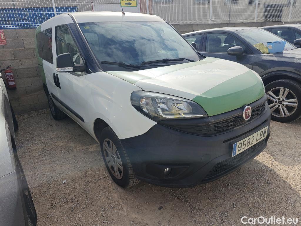  Fiat  Doblo FIAT Doblò / 2015 / 5P / combi Panorama Pop N1 1.3 Multijet 70kW (95CV) #102