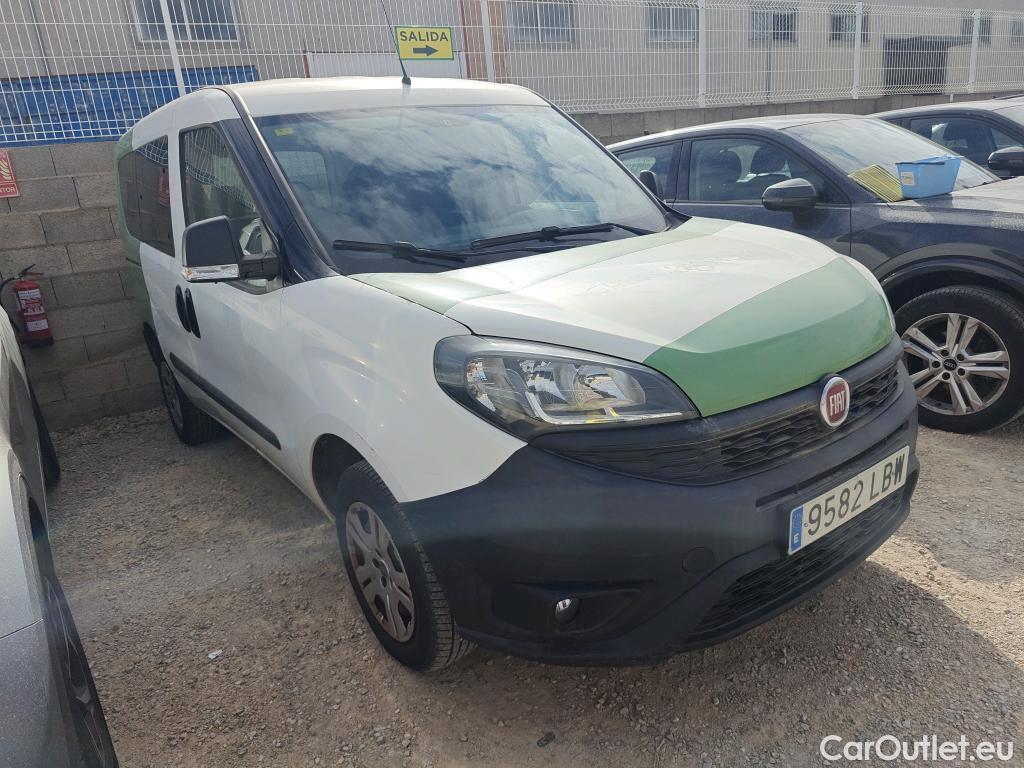  Fiat  Doblo FIAT Doblò / 2015 / 5P / combi Panorama Pop N1 1.3 Multijet 70kW (95CV) #101