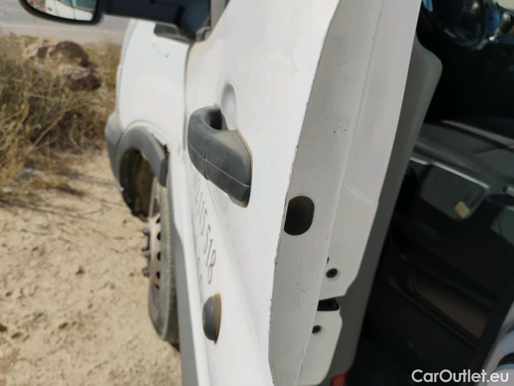  Ford  Transit  Chasis Cabina 350 L3 Trend 2.0 TDCI 170CV MT6 E6 ISOTERMO + EQUI FRIO + PLATAFORMA (20000€) #36