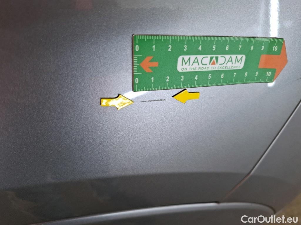  Opel   Grandland X Grandland X Elegance Business 1.5 130CV BVA8 E6d #36