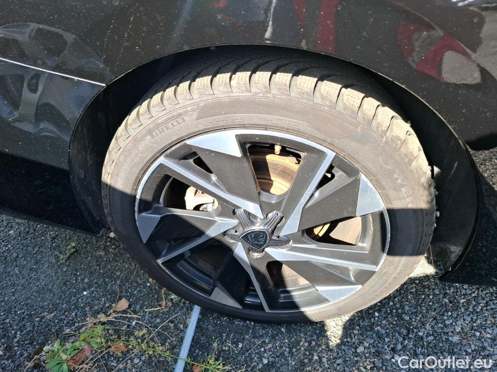  Peugeot  308 PEUGEOT  SW / 2021 / 5P / Break BlueHDi 130 ALLURE PACK #9