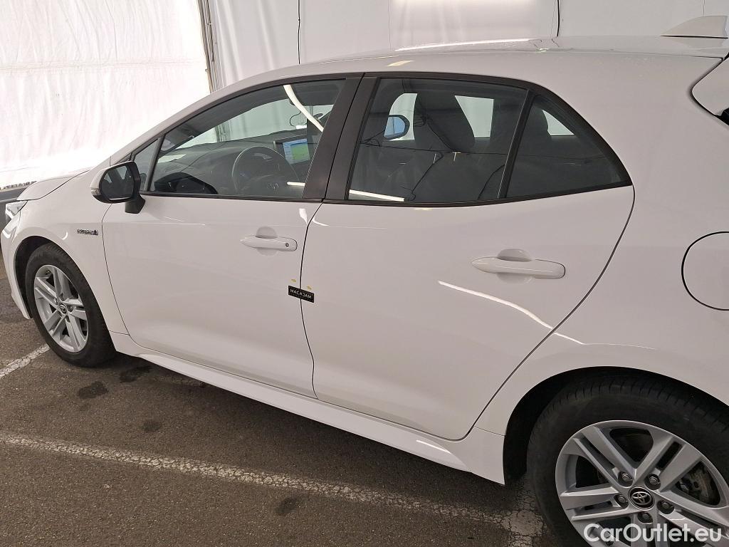  Toyota  Corolla TOYOTA  / 2018 / 5P / Berline Hybride 122h Dynamic Business Stage Acad #8