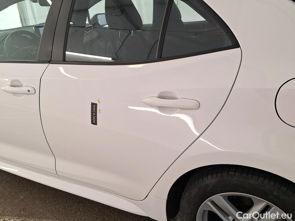  Toyota  Corolla TOYOTA  / 2018 / 5P / Berline Hybride 122h Dynamic Business Stage Acad #24