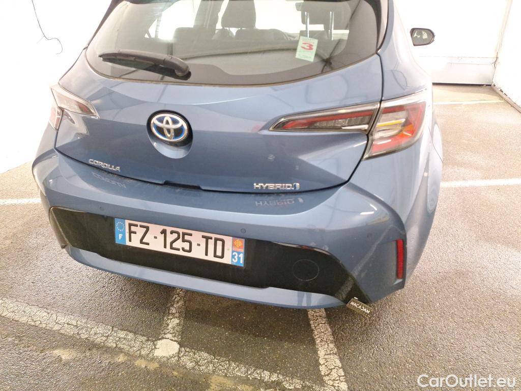  Toyota  Corolla TOYOTA  / 2018 / 5P / Berline Hybride 122h Dynamic Business Stage Acad #30