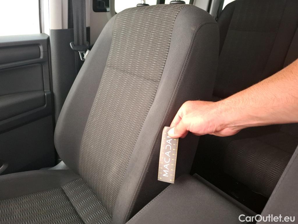  Volkswagen  Caddy  PKW Comfortline BMT 2.0 TDI 100CV BVA6 E6 #12