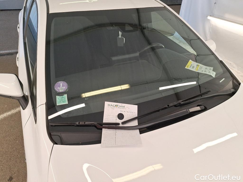  Toyota  Corolla TOYOTA  / 2018 / 5P / Berline Hybride 122h Dynamic Business Stage Acad #3