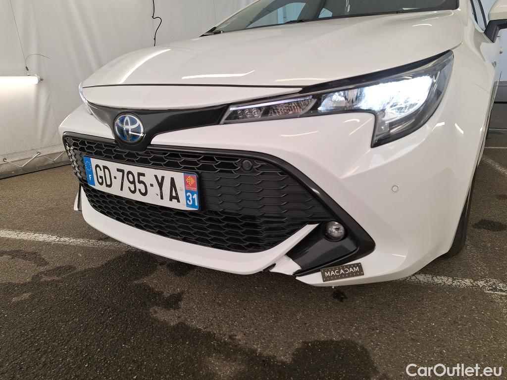  Toyota  Corolla TOYOTA  / 2018 / 5P / Berline Hybride 122h Dynamic Business Stage Acad #27