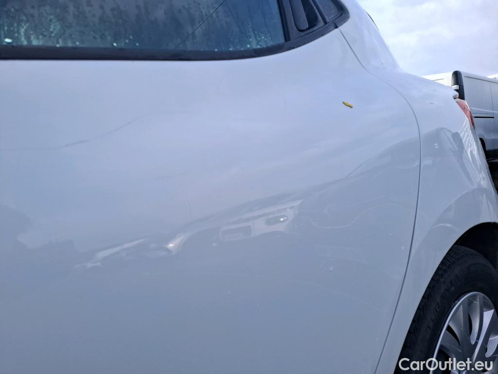  Renault  Clio  IV Air MediaNav 1.5 dCi 90CV BVM5 E6 #16