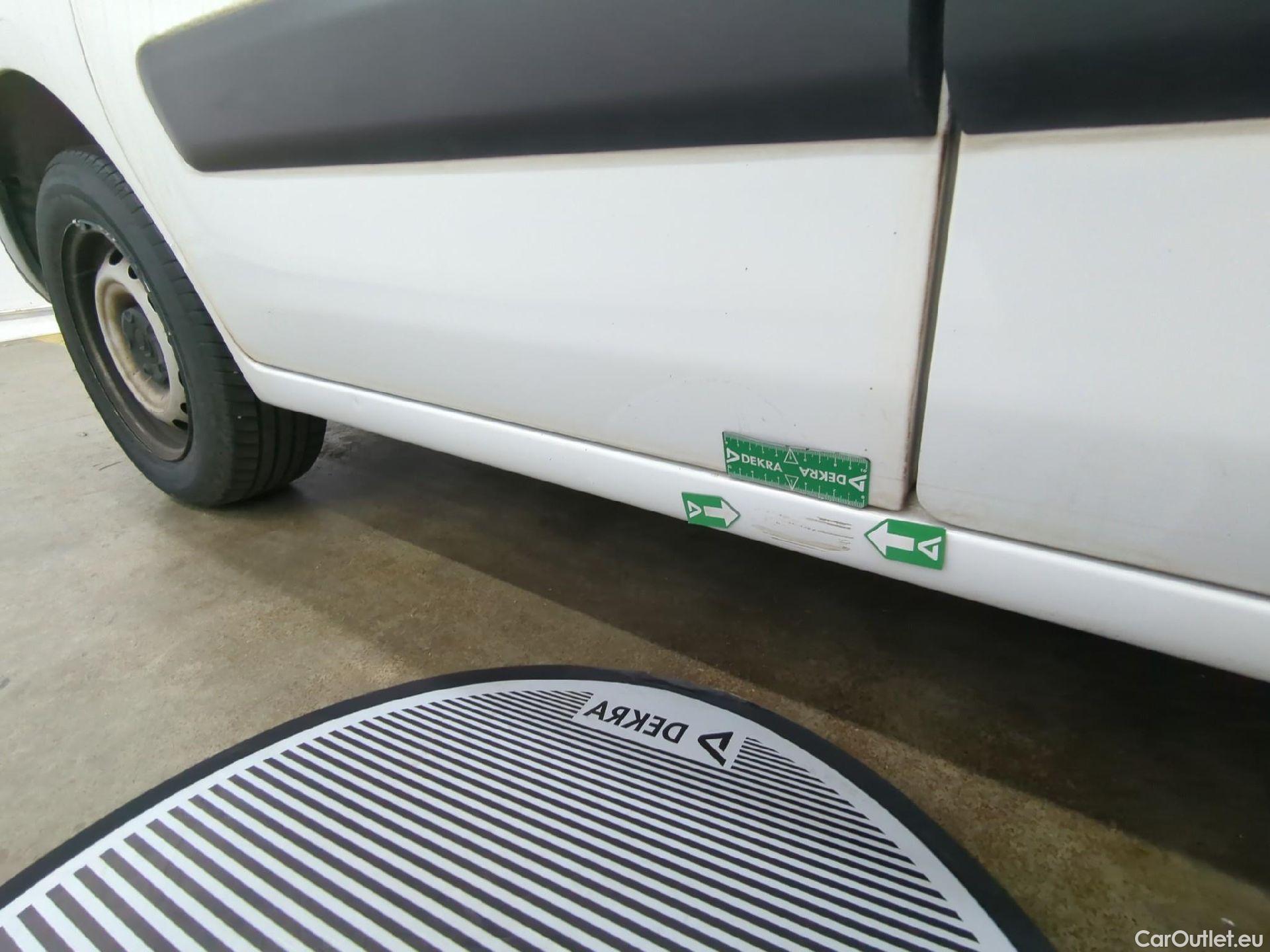  Citroen  Berlingo  Fourgon Club L1 (Court) 1.6 BlueHDi 100CV BVM5 E6 #16