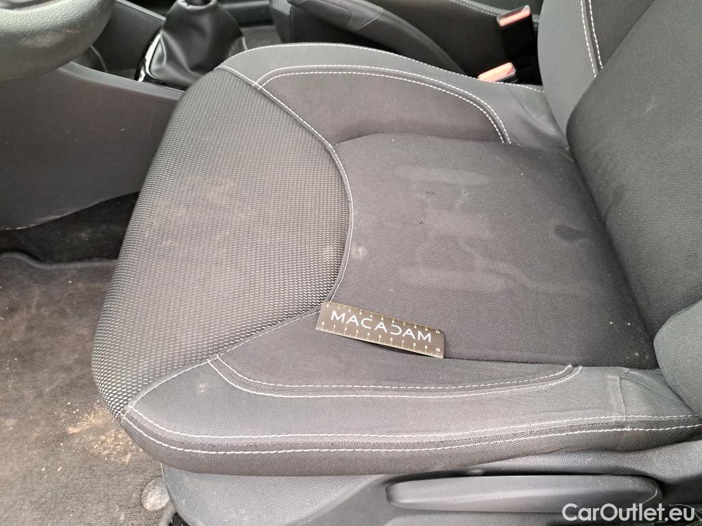  Renault  Clio  IV Air MediaNav 1.5 dCi 75CV BVM5 E6 #13