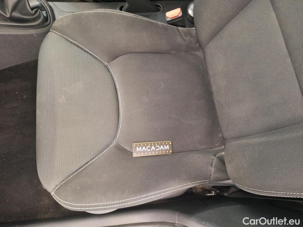 Renault  Clio RENAULT  Société VU 5p Berline Air dCi 75 #26
