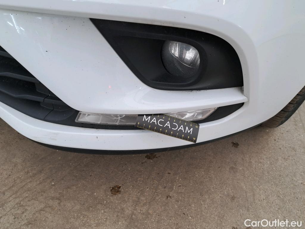  Renault  Clio  IV Air MediaNav 1.5 dCi 75CV BVM5 E6 #1