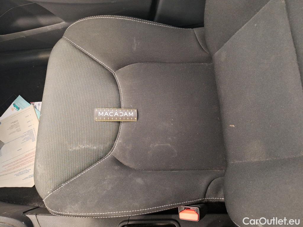  Renault  Clio RENAULT  Société VU 5p Berline Air dCi 75 #28