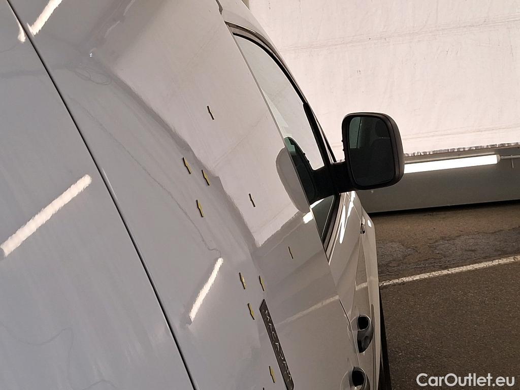  Volkswagen  Caddy VOLKSWAGEN  Van / 2015 / 4P / Fourgonnette 2.0 TDI 75 Business Line #34