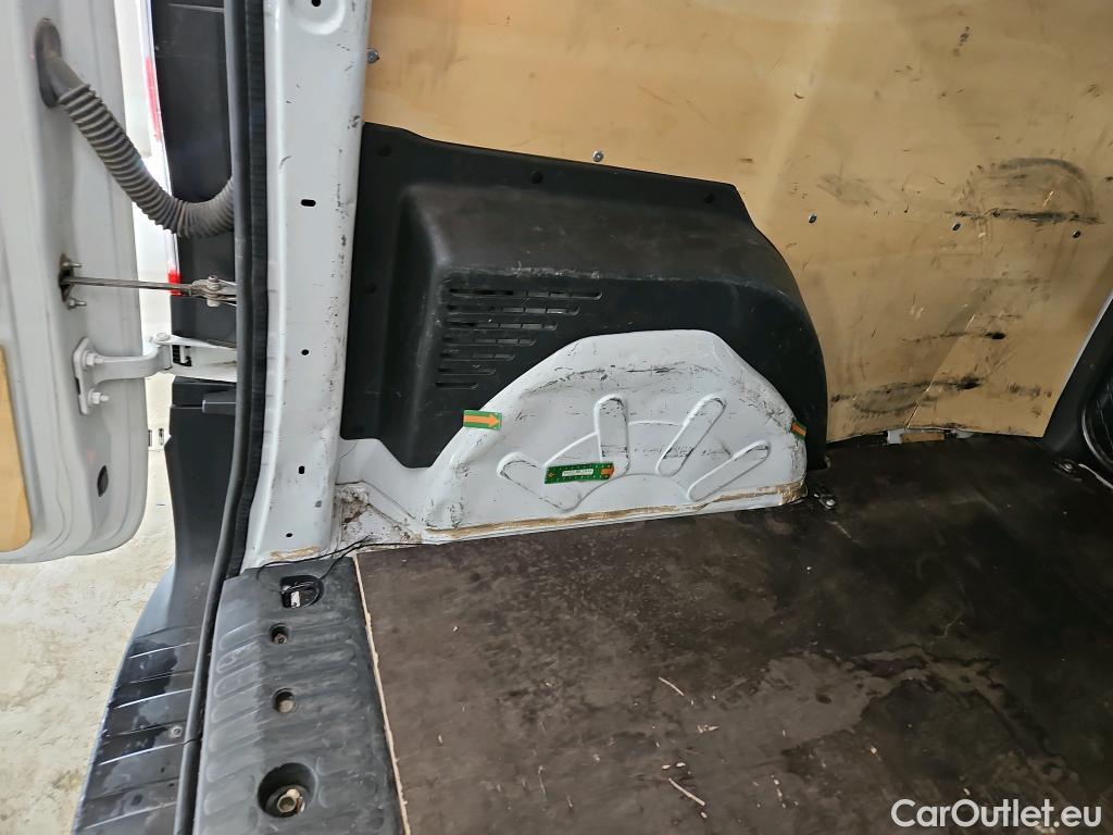  Renault  Kangoo  Express Grand Confort (L1) 1.5 dCi 90CV BVM5 E6 #10