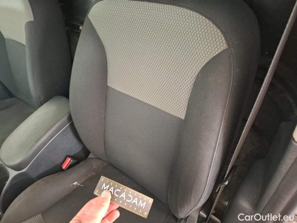  Renault  Kangoo  Express Extra (Série Spéciale) 1.5 dCi 90CV BVM5 E6 #38
