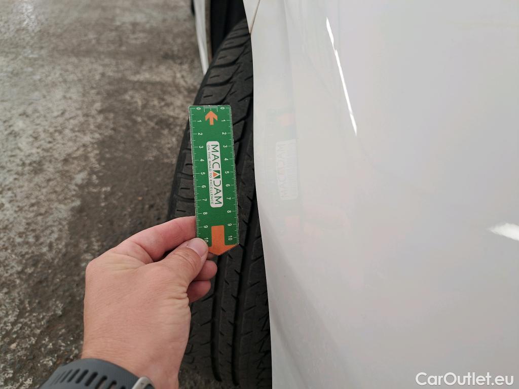  Citroen  C3  Live 1.2 PureTech 70CV BVM5 E6dT #2