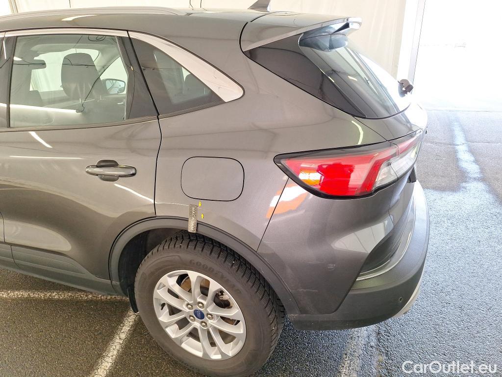  Ford  Kuga FORD  / 2019 / 5P / SUV 2.5 190 hybrid Flexifuel Pshift Titanium #40