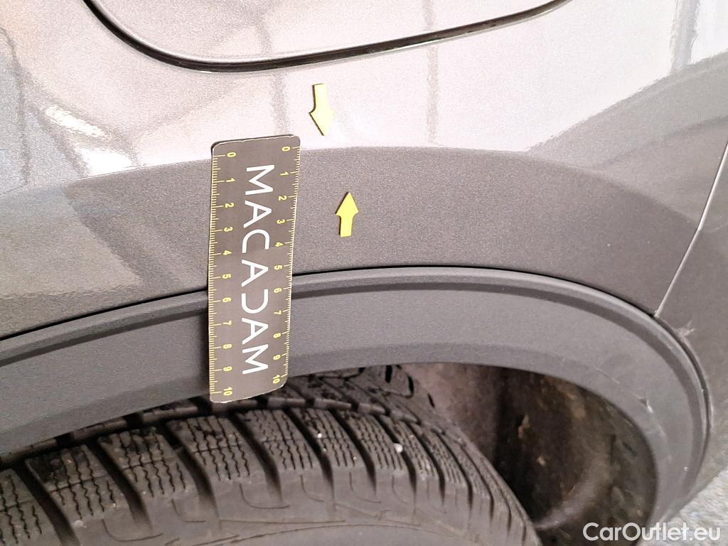  Ford  Kuga FORD  / 2019 / 5P / SUV 2.5 190 hybrid Flexifuel Pshift Titanium #42