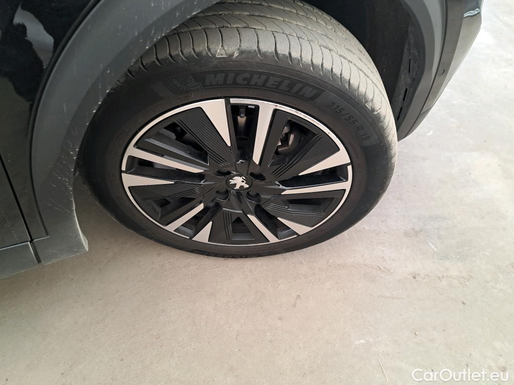  Peugeot  2008 PEUGEOT  / 2019 / 5P / Crossover PureTech 155 S&S EAT8 GT PACK #3