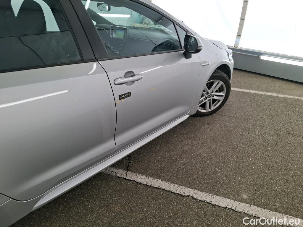  Toyota  Corolla TOYOTA  Touring Sports / 2018 / 5P / Break Hybride 122h Dynamic Business Supp Lomb #32