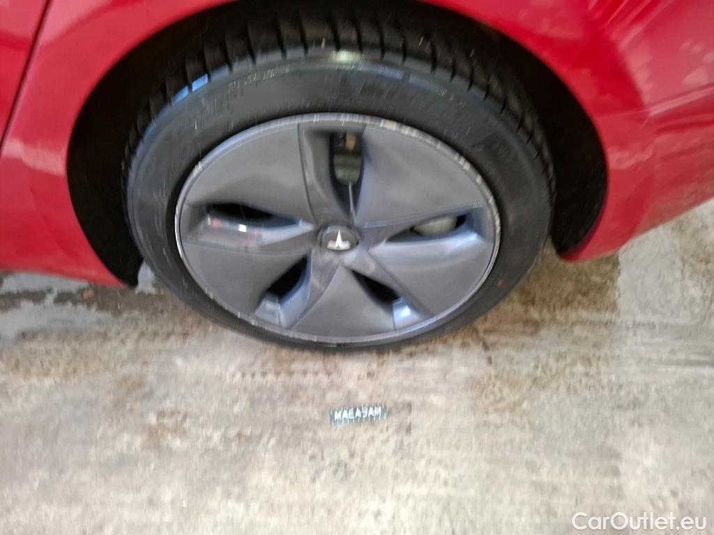  Tesla  Model 3 TESLA  / 2018 / 4P / Berline Standard RWD Plus #43