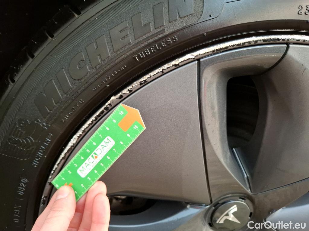  Tesla  Model 3 TESLA  / 2018 / 4P / Berline Standard RWD Plus #31