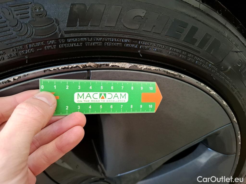  Tesla  Model 3 TESLA  / 2018 / 4P / Berline Standard RWD Plus #17