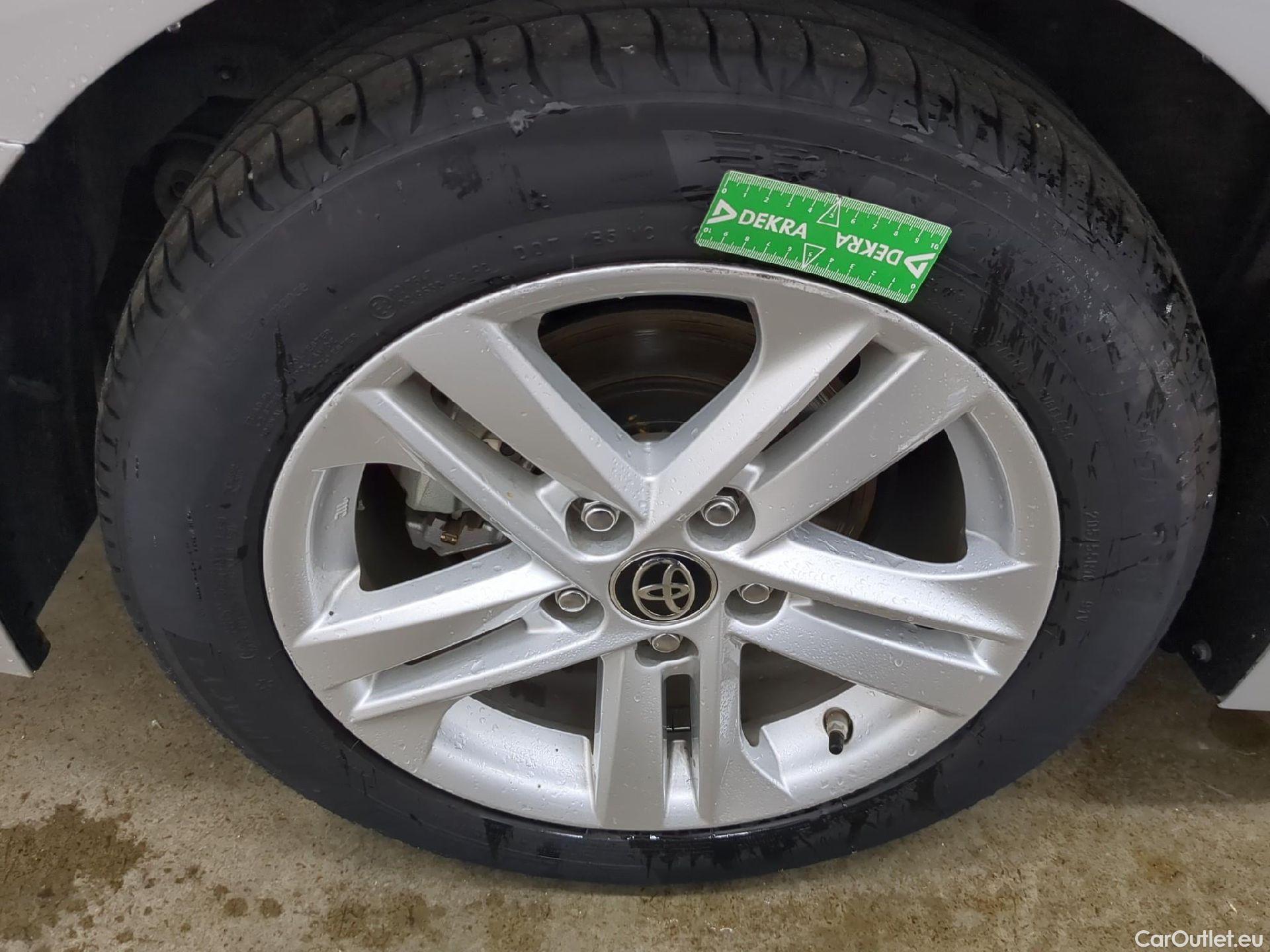  Toyota  Corolla TOYOTA  Touring Sports / 2018 / 5P / Break Hybride 184h Dynamic Business Stage Acad #8