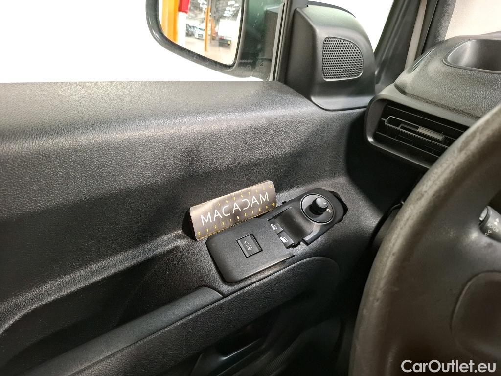  Citroen  Berlingo  Fourgon Club M 650 1.5 BlueHDi 100CV BVM5 E6dT #25