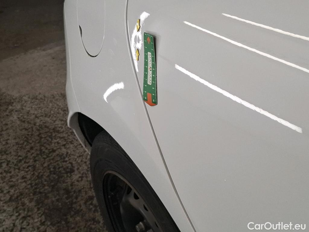  Renault  Clio  IV Air MediaNav 1.5 dCi 90CV BVM5 E6 #12