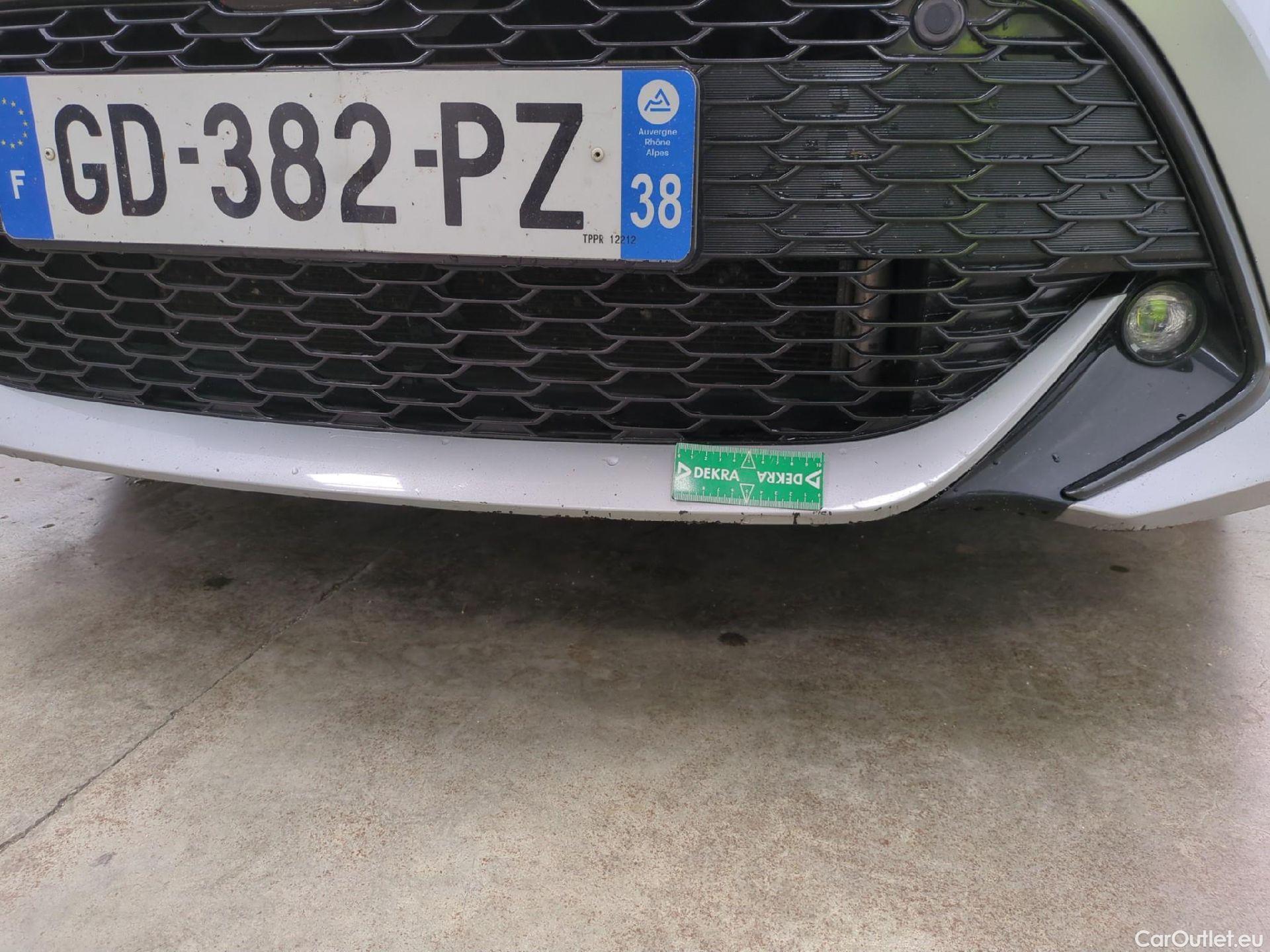  Toyota  Corolla TOYOTA  Touring Sports / 2018 / 5P / Break Hybride 122h Dynamic Business Stage Acad TVU #21