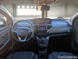  Lancia  Ypsilon LANCIA  ECOCHIC / 2015 / 5P / BERLINA 1.0 70CV FIREFLY HYBRID SeS GOLD #3