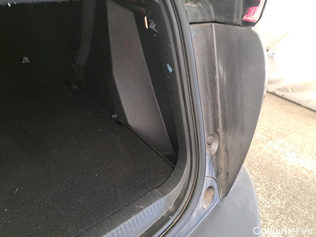  Peugeot  2008  Allure Business 1.2 PureTech 130CV BVA8 E6d #49