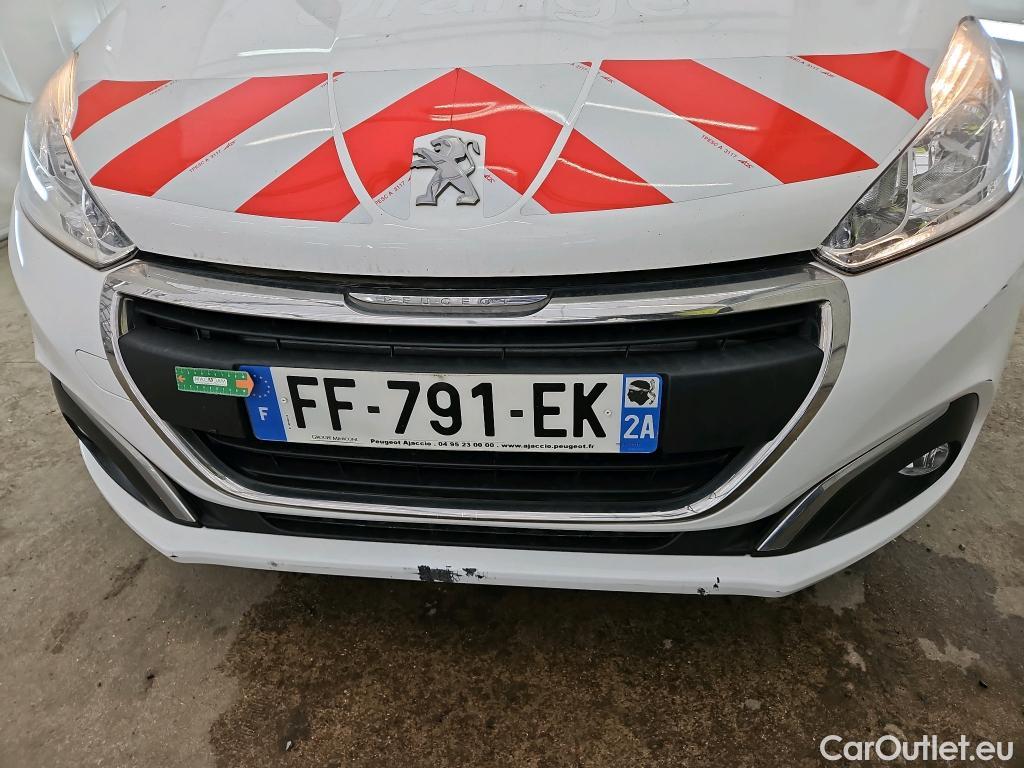  Peugeot  208  Affaire Premium Pack 1.2 80CV BVM5 E6dT #26