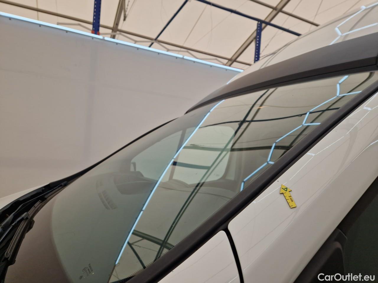  Renault  Captur 2.0 Blue dCi 146CP Authentique L2H2 #2