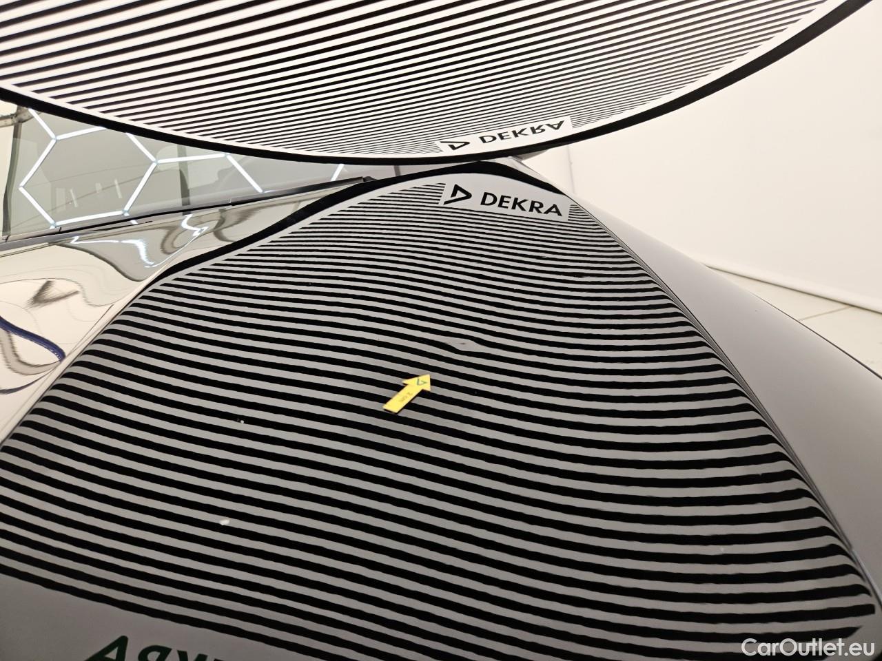  Mercedes  EQA  250 #16