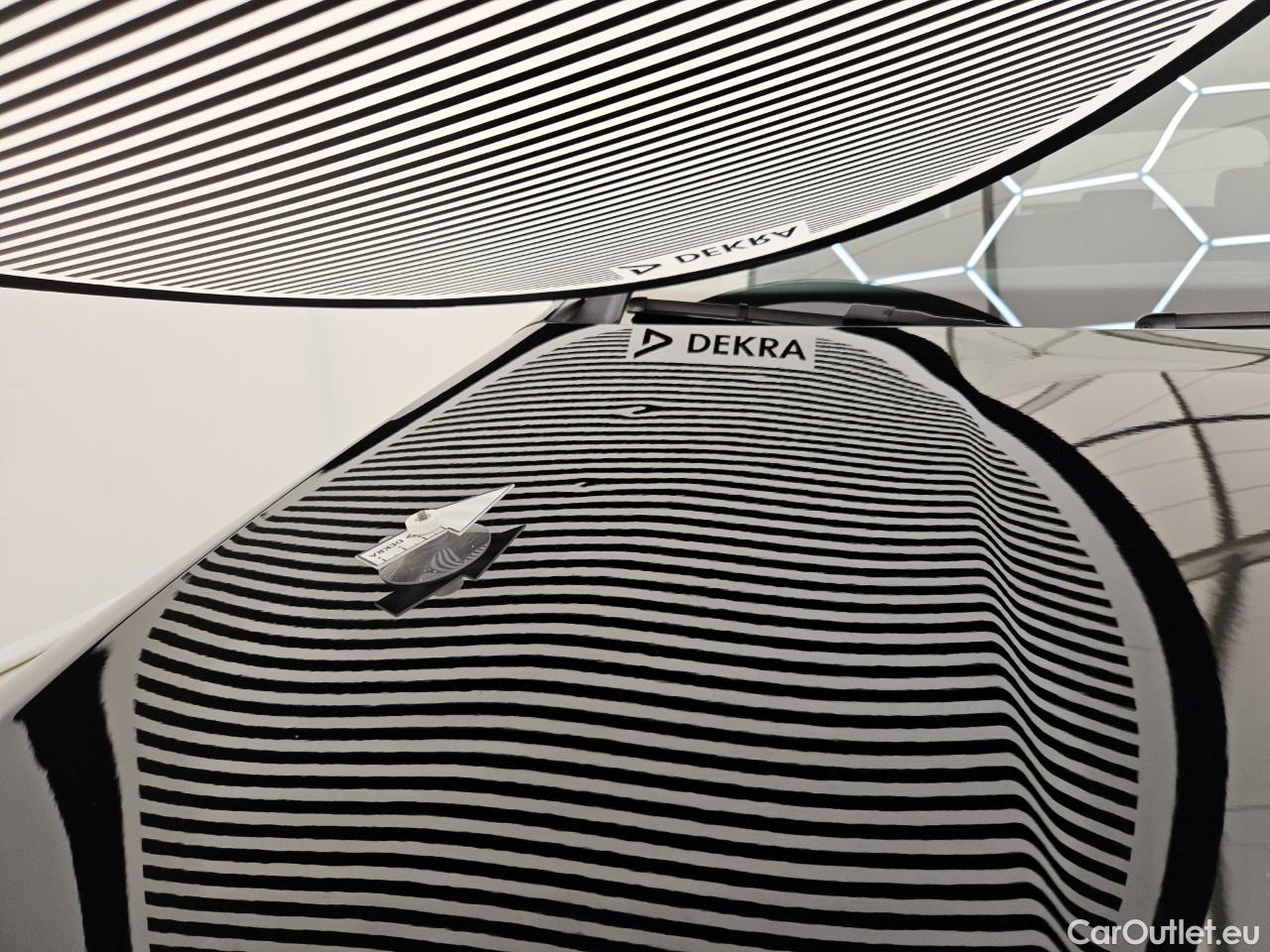  Mercedes  EQA  250 #15