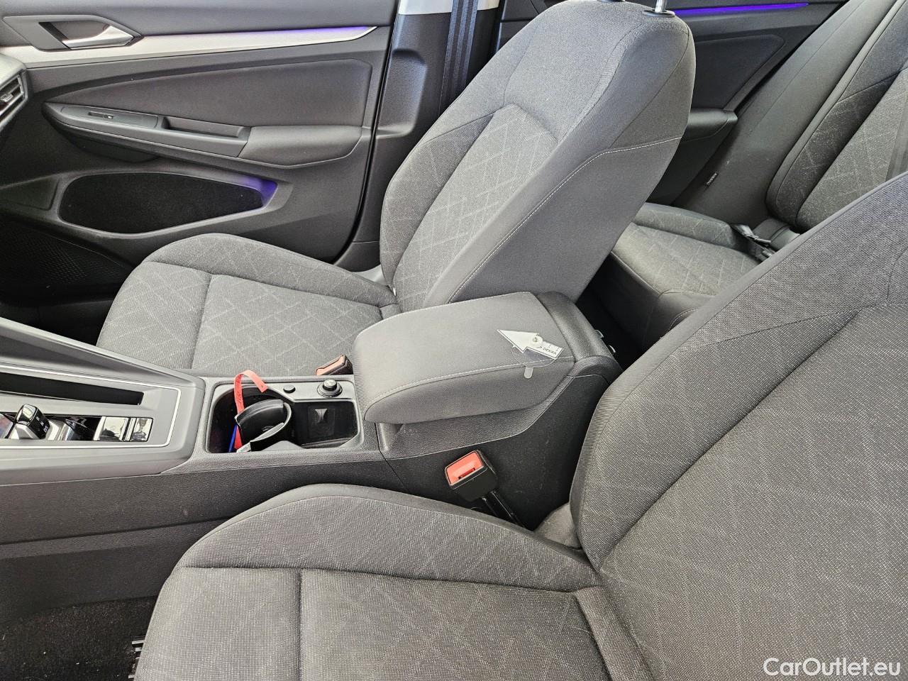  Volkswagen  Golf  Life 1.5 eTSI ACT DSG mild-Hybrid #37